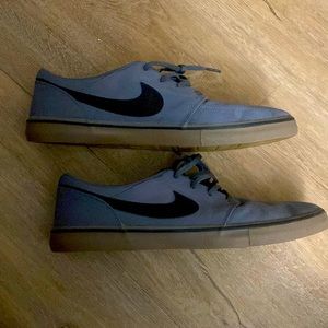 NIKE Portmore 2 Solar Canvas SB 'Dark Grey Gum